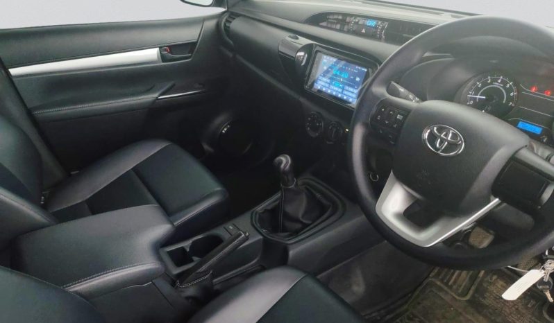 
								Toyota Hilux 2.7 Vvti Rb D Cab full									