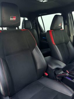 
										Toyota Hilux 2.8 Gd-6 Gr-S 4X4 At D Cab full									