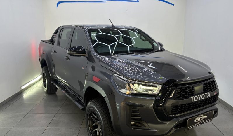 
								Toyota Hilux 2.8 Gd-6 Gr-S 4X4 At D Cab full									