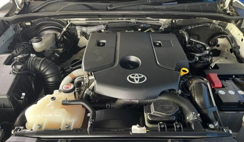 
								Toyota Hilux 2.8 Gd-6 Rb Legend At X Cab full									