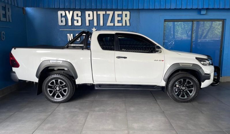 
								Toyota Hilux 2.8 Gd-6 Rb Legend At X Cab full									