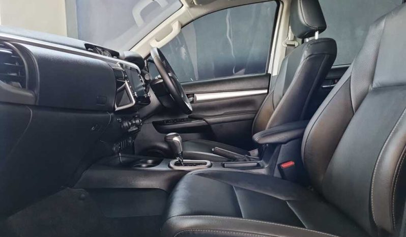 
								Toyota Hilux 2.8 Gd-6 Rb Raider D Cab 6at full									