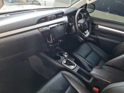 
										Toyota Hilux 2.8 Gd-6 Rb Raider D Cab 6at full									