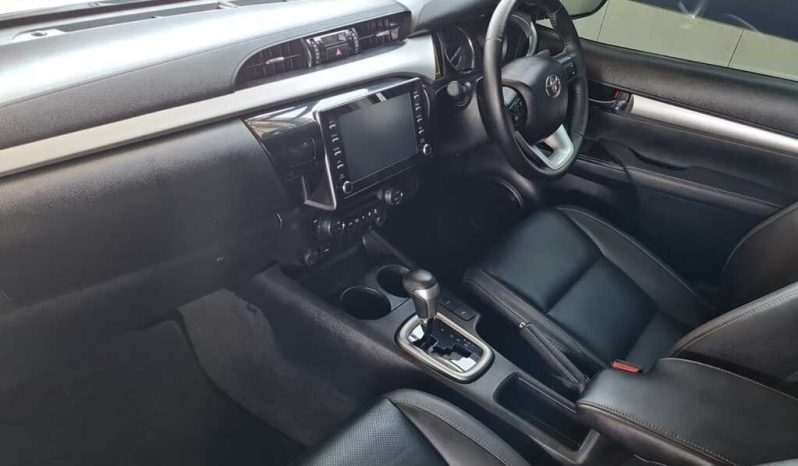 
								Toyota Hilux 2.8 Gd-6 Rb Raider D Cab 6at full									