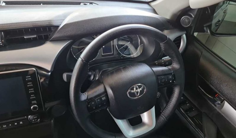 
								Toyota Hilux 2.8 Gd-6 Rb Raider D Cab 6at full									