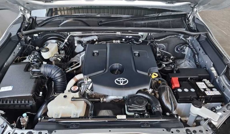 
								Toyota Hilux 2.8 Gd-6 Rb Raider D Cab 6at full									