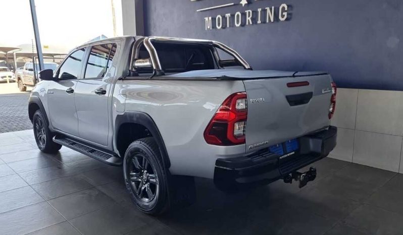 
								Toyota Hilux 2.8 Gd-6 Rb Raider D Cab 6at full									