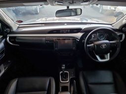 Toyota Hilux 2.8 Gd-6 Rb Raider D Cab 6at