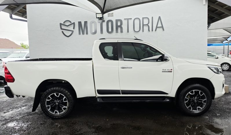
								Toyota Hilux 2.8 Gd-6 X/cab 4X4 Rb Legend 50 At full									