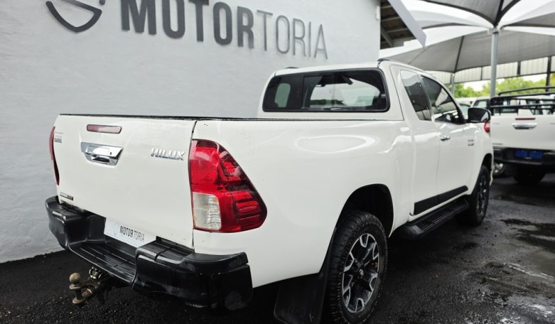
								Toyota Hilux 2.8 Gd-6 X/cab 4X4 Rb Legend 50 At full									