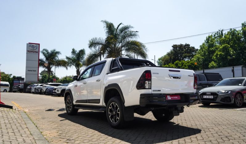 
								Toyota Hilux 2.8GD-6 Double Cab Legend 50 full									