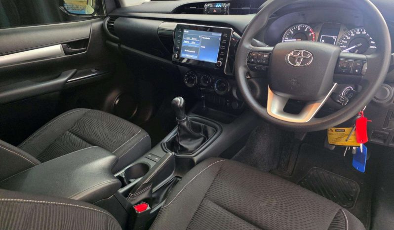 
								Toyota HILUX 2016 ON HILUX 2.4 GD-6 RB RAIDER P/U E/CAB full									