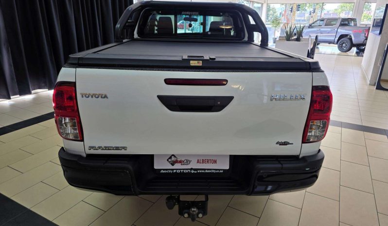 
								Toyota HILUX 2016 ON HILUX 2.4 GD-6 RB RAIDER P/U E/CAB full									