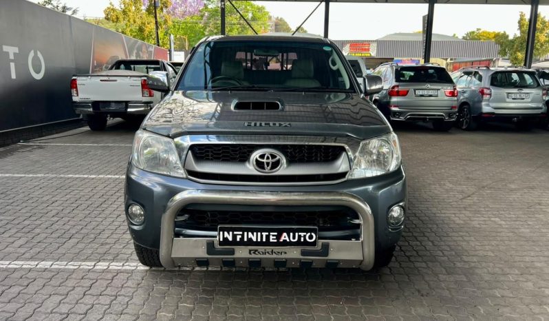 
								Toyota Hilux 3.0 D-4D Xtra Cab R/body Raider full									
