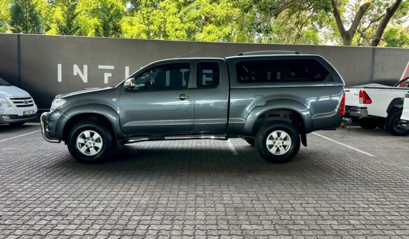 
								Toyota Hilux 3.0 D-4D Xtra Cab R/body Raider full									