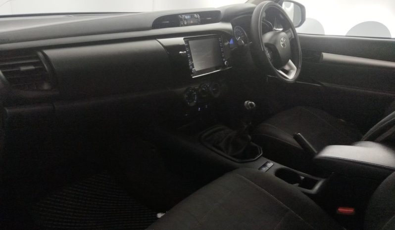 
								Toyota Hilux Sc 2.4 Gd-6 X/cab Rb Srx full									