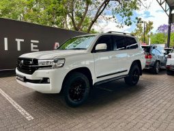 Toyota Land Cruiser 200 4.5 D Vx At