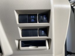 
										Toyota Land Cruiser 300 3.3D Gx-R full									