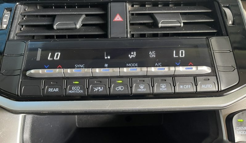 
								Toyota Land Cruiser 300 3.3D Gx-R full									