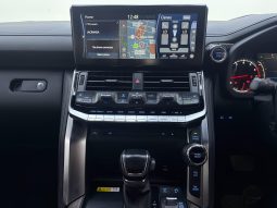 
										Toyota Land Cruiser 300 3.3D Zx full									