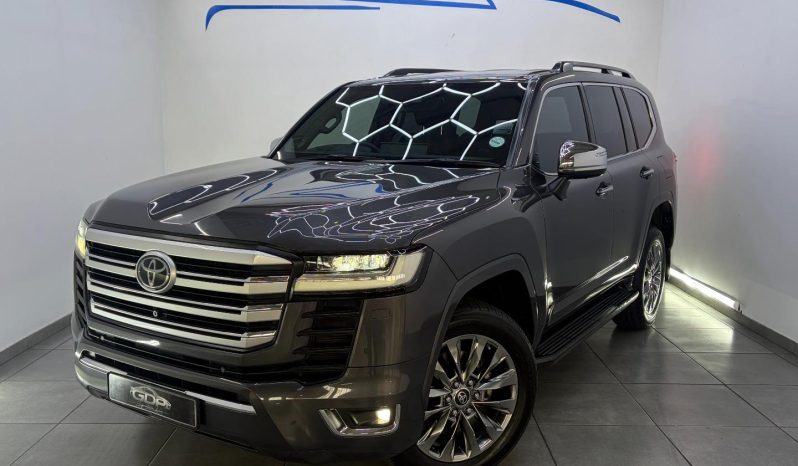 
								Toyota Land Cruiser 300 3.3D Zx full									