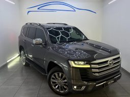 
										Toyota Land Cruiser 300 3.3D Zx full									