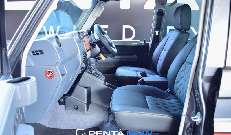 
								Toyota Land Cruiser 76 2.8 Gd-6 Diesel Wagon full									