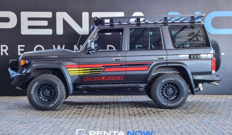
								Toyota Land Cruiser 76 2.8 Gd-6 Diesel Wagon full									