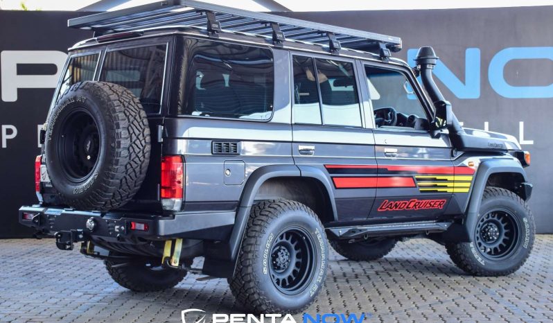 
								Toyota Land Cruiser 76 2.8 Gd-6 Diesel Wagon full									