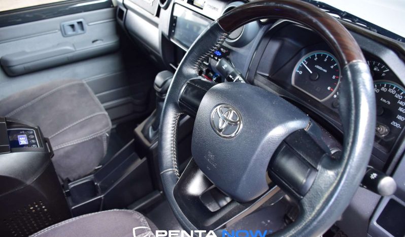 
								Toyota Land Cruiser 79 2.8 Gd-6 Diesel D Cab full									