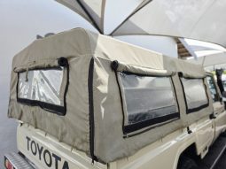 
										Toyota Land Cruiser Pick-Up 4.5 Brutus full									