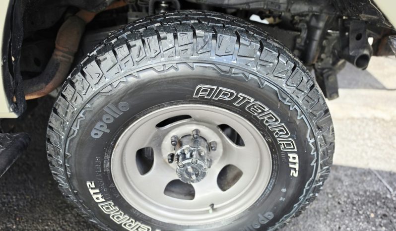 
								Toyota Land Cruiser Pick-Up 4.5 Brutus full									