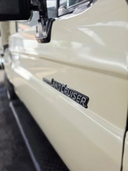 
										Toyota Land Cruiser Pick-Up 4.5 Brutus full									