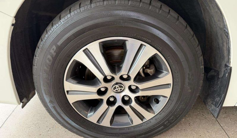 
								Toyota QUANTUM/HIACE QUANTUM 2.8 GL 11 SEAT full									