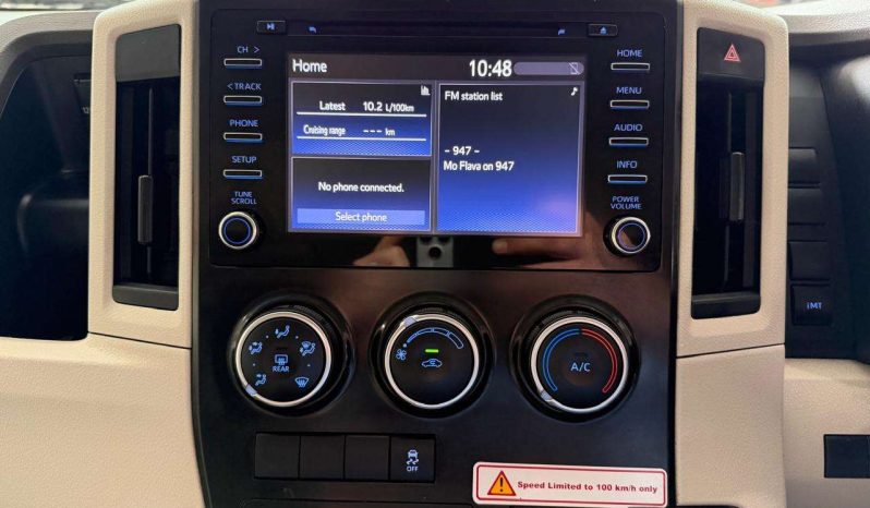 
								Toyota QUANTUM/HIACE QUANTUM 2.8 GL 11 SEAT full									