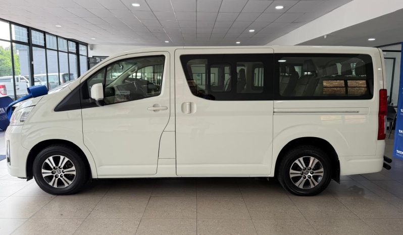 
								Toyota QUANTUM/HIACE QUANTUM 2.8 GL 11 SEAT full									
