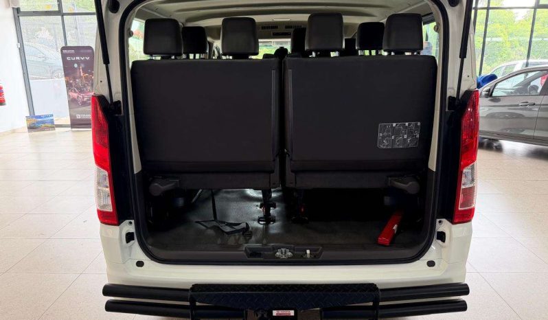 
								Toyota QUANTUM/HIACE QUANTUM 2.8 GL 11 SEAT full									