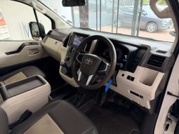 
										Toyota QUANTUM/HIACE QUANTUM 2.8 GL 11 SEAT full									