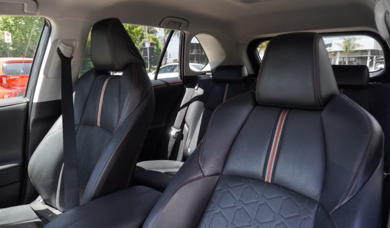 
								Toyota RAV4 2.0 GX-R AWD full									