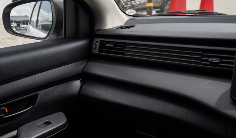 
								Toyota Rumion 1.5 S full									