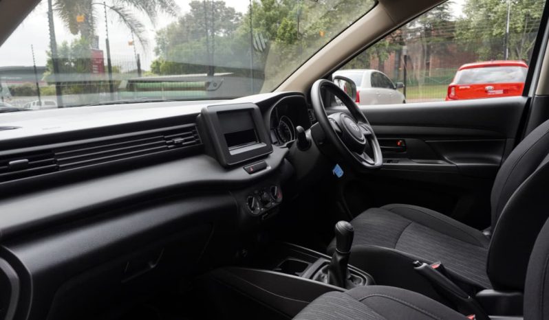 
								Toyota Rumion 1.5 S full									
