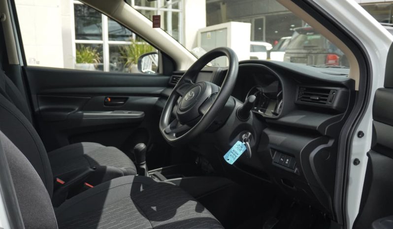 
								Toyota Rumion 1.5 S full									