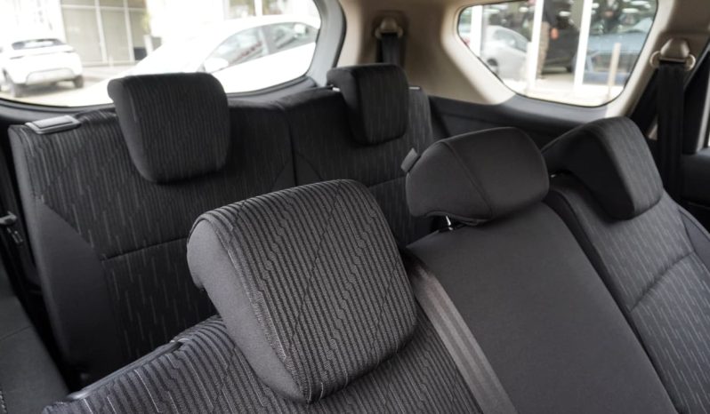 
								Toyota Rumion 1.5 S full									