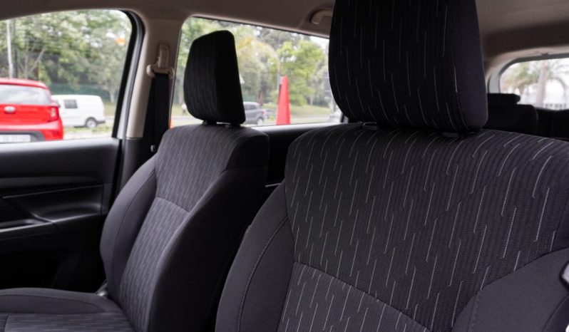 
								Toyota Rumion 1.5 S full									