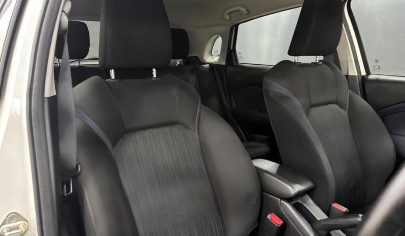 
								Toyota Starlet 1.5 Xs At full									