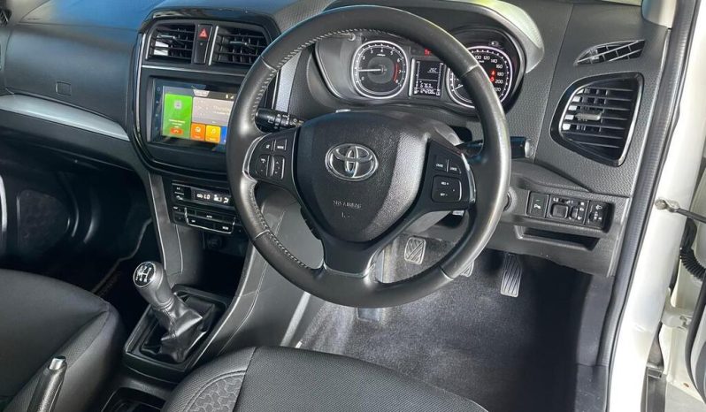 
								Toyota Urban Cruiser 1.5 Xr full									