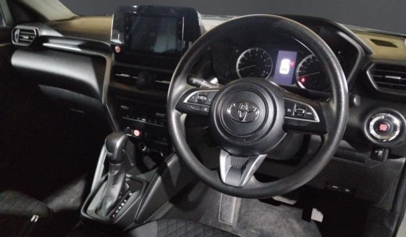 
								TOYOTA URBAN CRUISER 1.5 XR AT full									