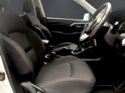 
										TOYOTA URBAN CRUISER 1.5 XR AT full									