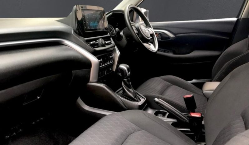 
								TOYOTA URBAN CRUISER 1.5 XR AT full									