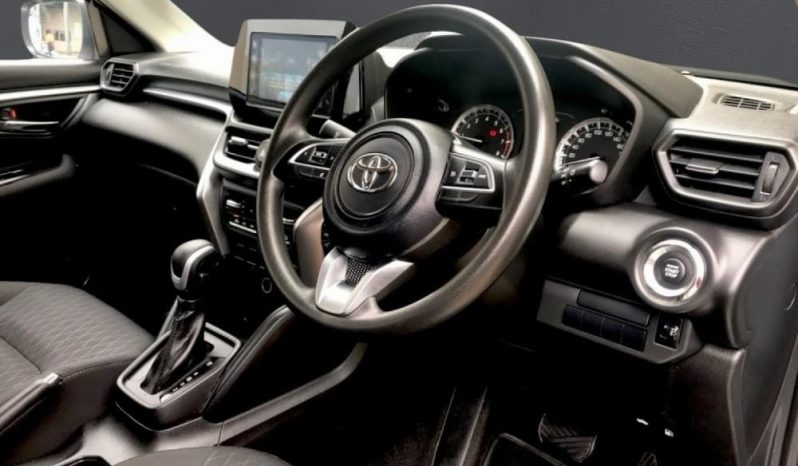 
								TOYOTA URBAN CRUISER 1.5 XR AT full									